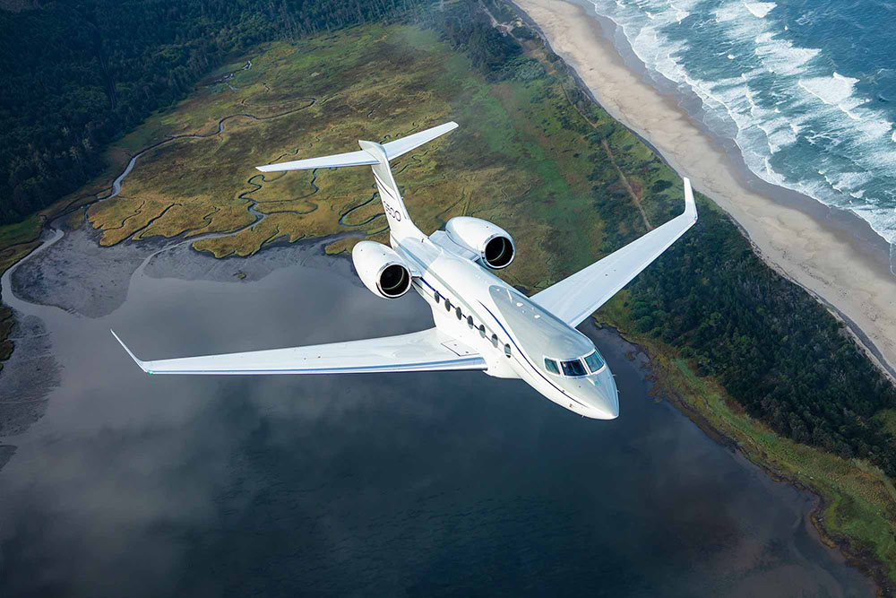 Gulfstream G500 over water.