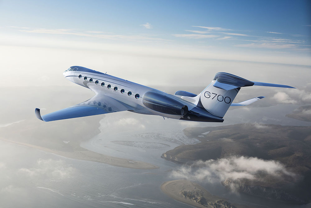 Gulfstream G700 in flight.